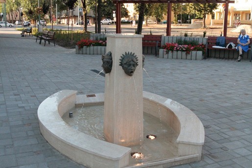 Ajka, Fő tér